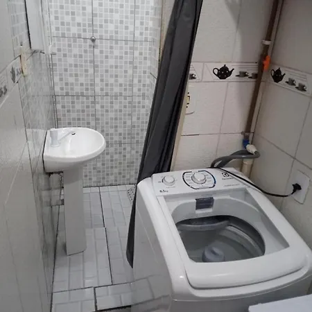 kitnet Maysa em Benfica RJ-3